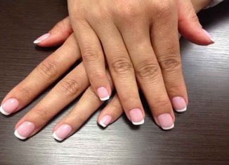 How are gel applied to you nail?
