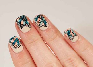 How to perform nail art stamping?