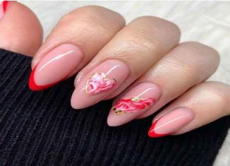 Valentine’s Day: French manicure revisited with roses and hearts