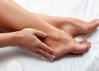 How to moisturize dry feet?